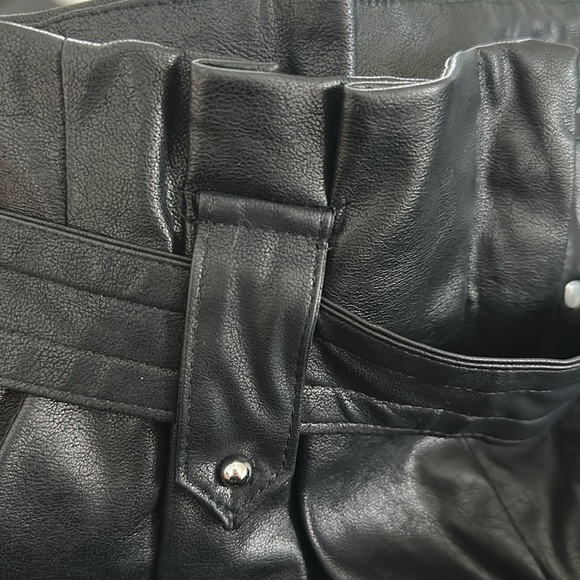 Zara High Waist Faux Leather Paper Bag Shorts Size S 3046/337 - Picture 6 of 8